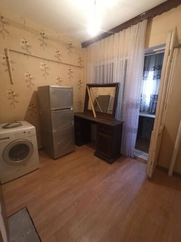 Köhnə tikili: Bakı, 9-cu mikrorayon, 2 otaqlı, Köhnə tikili, 50 kv. m — 4