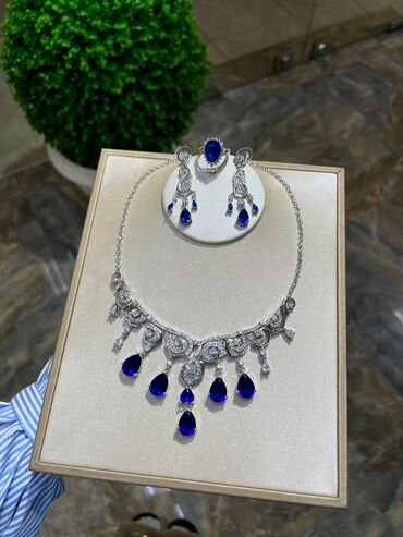 cartier azerbaijan qiymeti: Başqa mallarimizda var elaqe üçün mesaj bölmüne yazin yeni ve münasib