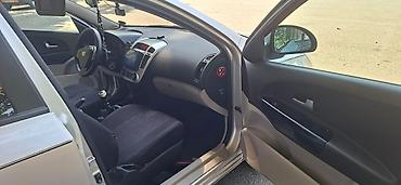 Kia: Kia Ceed: 1.6 l | 2007 il Universal — 14