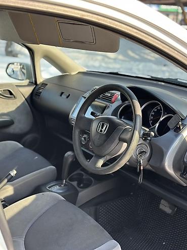 Honda: Honda Fit: 2002 г., Бензин, Хэтчбэк — 6