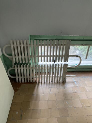 купить регистры отопления бу: Продаю радиатор б/у, целый, не течёт