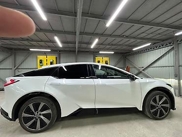 byd han: Toyota bZ5: 2026 г., 0.1 л, Автомат, Электромобиль, Лифтбек — 2