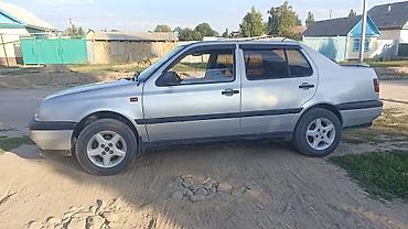 malibu 2: Volkswagen Vento: 1993 г., 1.8 л, Механика, Бензин, Седан — 4