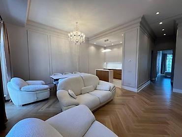 ev kirayə baki: İcarəyə verilir 3 otaqlı yeni tikili 120 m², Ağ şəhər q. 3 500 AZN/ay — 4