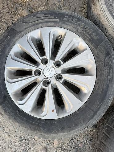 10 5j: Sonata
Avante
Комплект колес Hyundai
Резина в подарок
Продаются диски — 4