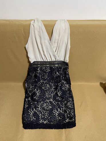 kako oprati haljinu sa sljokicama: S (EU 36), Na bretele