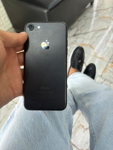 ayfon 7 plus ikinci el: IPhone 7, 32 GB, Qara, Barmaq izi, Face ID