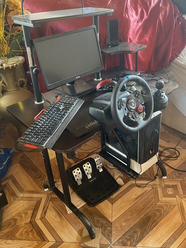 Monitorlar: Satılır moto ile barterde var işlek vezyetdedir.
GTX 1060 
İ7