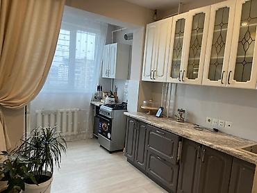 Продажа квартир: 3 комнаты, 82 м², 8 этаж — 1