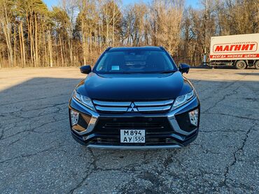 чехлы на ми: Mitsubishi Eclipse Cross, черный кроссовер Салам Алекум. Япошканы