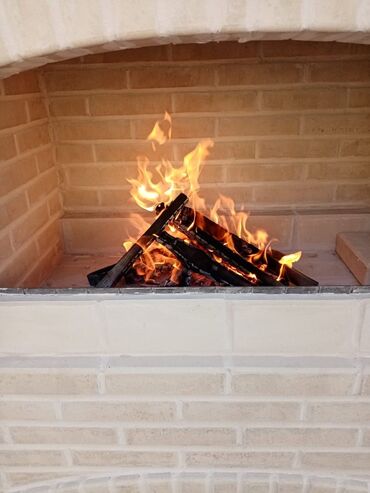 Kərpiclər: **Kerpiç: Evinizi İsti və Rahat Edən Odadavamlı Kərpiclər** *15 İl — 12