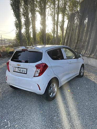 обмен на машина: Chevrolet Spark: 2019 г., 1 л, Вариатор, Бензин, Хэтчбэк — 3