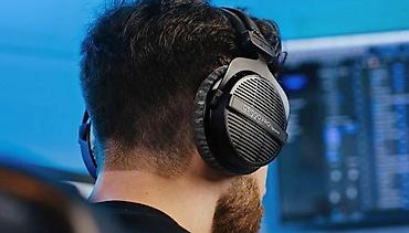 black: Б/У, состояние идеальное. Торг возможен! Beyerdynamic DT 990 Pro Black — 2