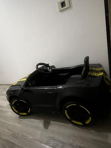 Uşaq üçün elektrik maşınları: Uşaq üçün elektrikli miniatür “GT” sedan tipli maşın - Rəng: qara — 4