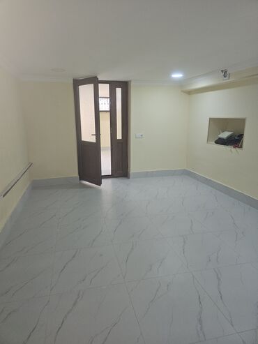 Həyət evləri və villaların satışı: Evin birinci mərtəbəsi kirayə verilir stamatolog,aptek ücün əladi — 9