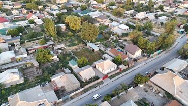 дом или квартира в бишкеке в аренду: Дом, 50 м², 3 комнаты, Собственник, Старый ремонт