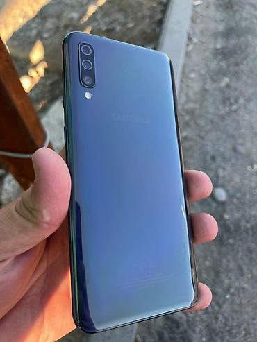 самсунг галакси с9: Samsung Galaxy A50 (SM-A505F/DS), цвет: чёрный/градиент. Основные — 1
