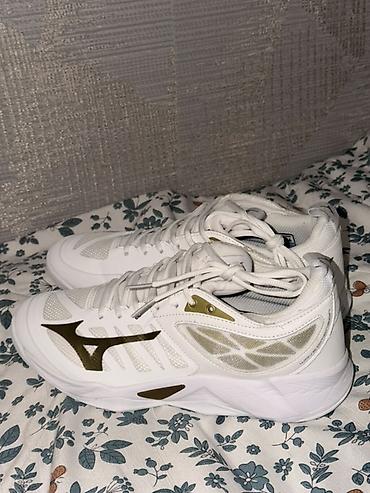кроссовки ecco мужские: Мужские кроссовки, 42, Mizuno, Новый, цвет - Белый — 3