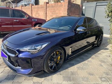 Kia: Kia : 2018 г., 3.3 л, Автомат, Бензин, Хэтчбэк — 2