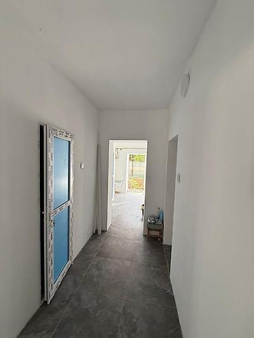 Долгосрочная аренда домов: 240 м², 8 комнат — 10