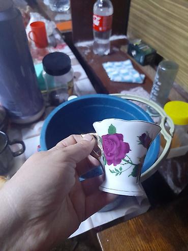 Наборы посуды: Актуально.Срочно Продаю кофейный набор.Кружочки маленькие,новый.Писать — 2