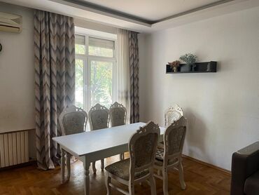 3комнатный: 3 комнаты, 88 м², Сталинка, 2 этаж, Старый ремонт