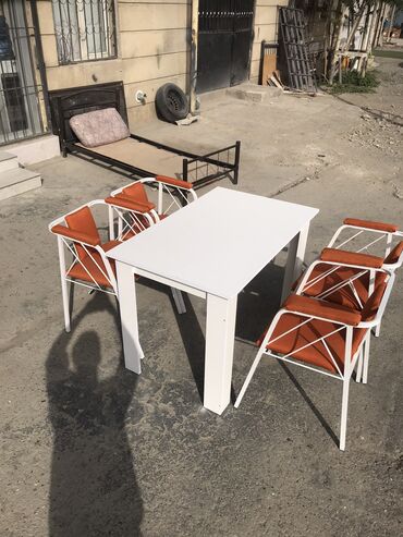 Masa və oturacaq dəstləri: Yeni, Açılmayan, Dördbucaq masa, 4 stul — 3