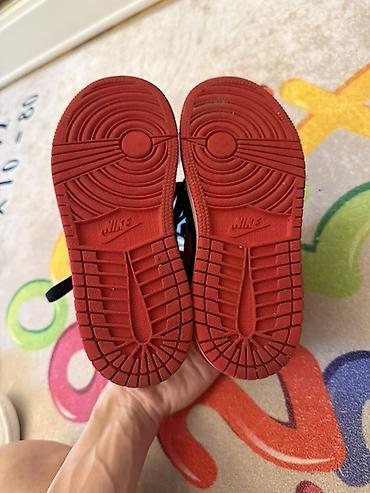 Детская обувь: 270 alinib 1-2 defe geyinilib 29.5 razmer.Nike Air Jordan 1 Mid (uşaq — 3