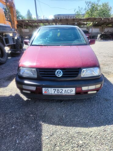 каропка юмз: Volkswagen Vento: 1996 г., 1.8 л, Автомат, Бензин, Седан