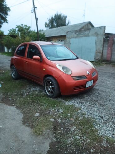 купить маленькую машину недорого: Nissan Март: 2002 г., Автомат, Хетчбек