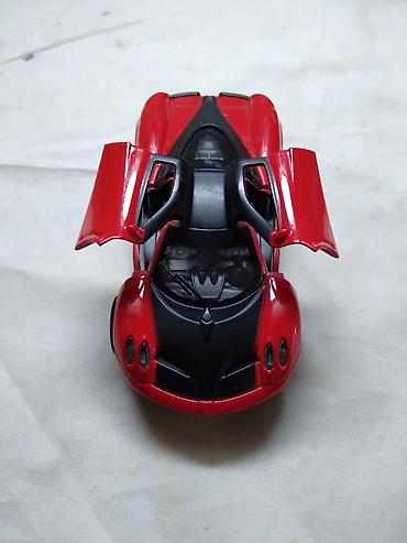 sonic duksevi: Autic sportski oko 1:43(11,5 cm.) Made in China,otvaraju se — 5