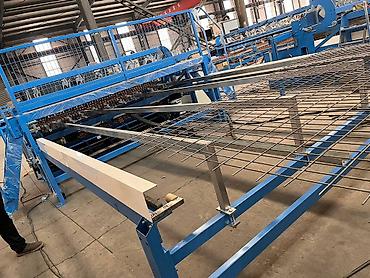 Другое оборудование для бизнеса: Сварная машина для сетки Модель	ЛМ-2000 Ширина сетки 2000мм Мак — 1