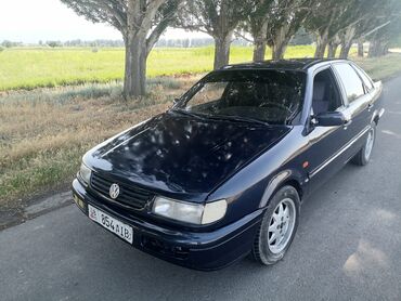 Volkswagen: Volkswagen Passat: 1993 г., 2 л, Механика, Бензин, Седан