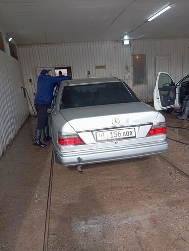 mercedes benz e 350: Mercedes-Benz W124: 1993 г., 2 л, Механика, Бензин, Седан