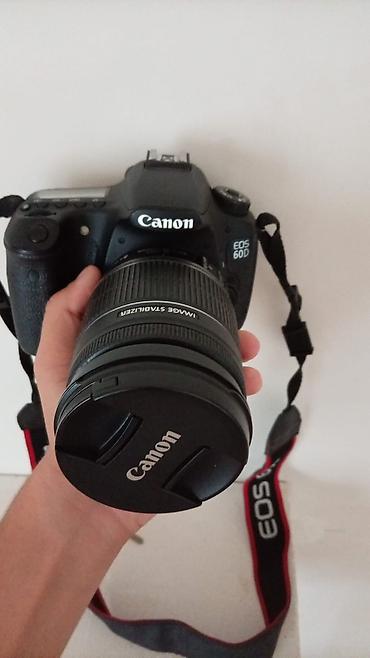 afon: Canon DSLR fotoaparat seti Komplekt: - Canon DSLR gövdə (yuxarı LCD — 6