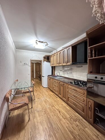 квартира район баят: 4 комнаты, 107 м², Индивидуалка, 5 этаж