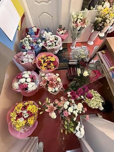 Букеты из живых цветов: Букеты из свежих цветов в нежной пастельной гамме. /Московская 184 — 17