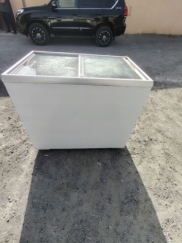 derin dondurucu baku: Şüşəli dondurucu