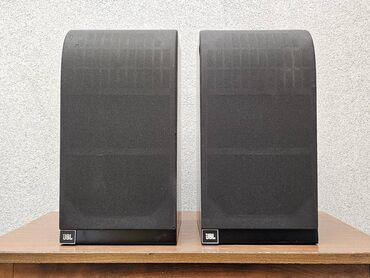 Zvučnici i stereo sistemi: JBL dvosistemske bookshelf zvučne kutije - Brend i model: JBL — 3