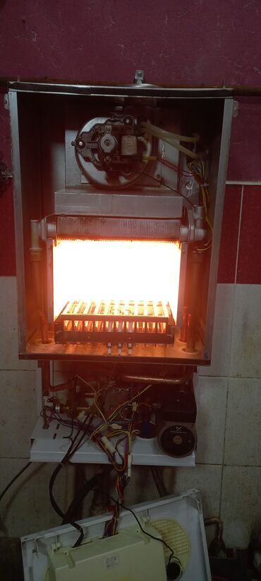 Kombilər: Termoqaz kombi 24 kv radiyator 4 əd 2əd 8seksiya 1 əd 10 seksiya 1 əd — 9