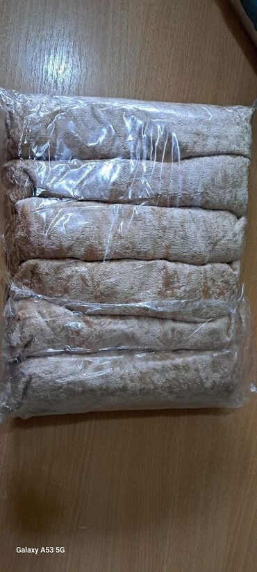 Posteljina: VIKEND AKCIJA EXTRA CENE VIKEND AKCIJA PLISANE STOLICARKE- 6 KOM — 25