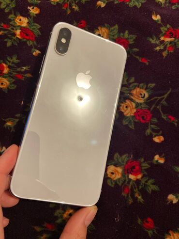 Apple iPhone: IPhone X, Б/у, 64 ГБ, White Titanium, Защитное стекло, Чехол, 75 %