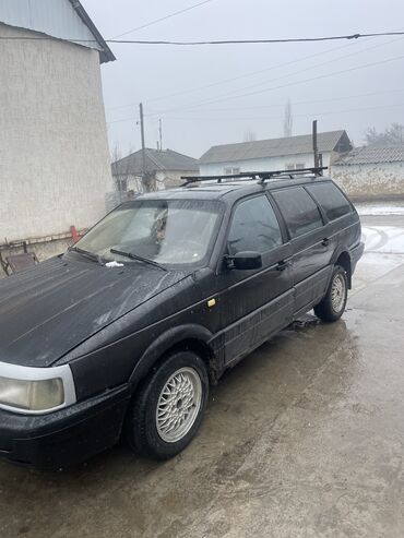 Volkswagen: Volkswagen Passat: 1990 г., 1.8 л, Механика, Бензин, Универсал