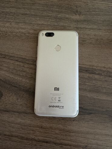 mi 11t ikinci el: Xiaomi Mi A1, 32 GB, rəng - Gümüşü, 
 Sensor, Barmaq izi, İki sim kartlı