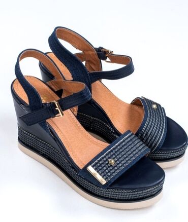 sandale na vezivanje oko noge: Sandals, Wrangler, 40