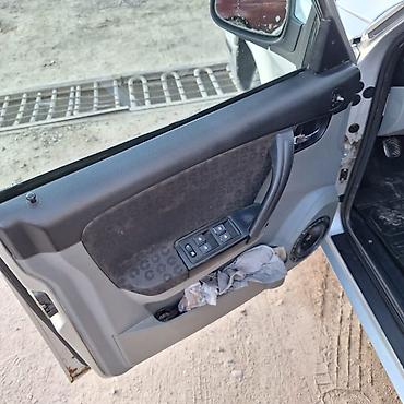 Унаа сатуу: ГАЗ 31105 Volga: 2007 г., Кол менен иштөөчү, Бензин, Седан — 7