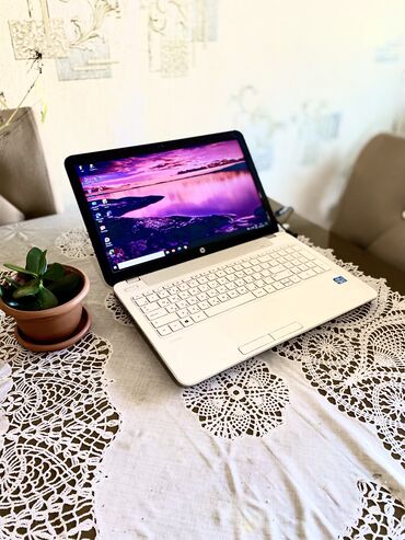Аксессуары для ПК: Б/у HP Pavilion, 15.6 ", Intel Core i5, 256 ГБ, Самовывоз, Бесплатная доставка, Платная доставка