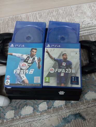 компы игровые: Игровой комплект PlayStation 4 Состав: - Консоль Sony PlayStation 4