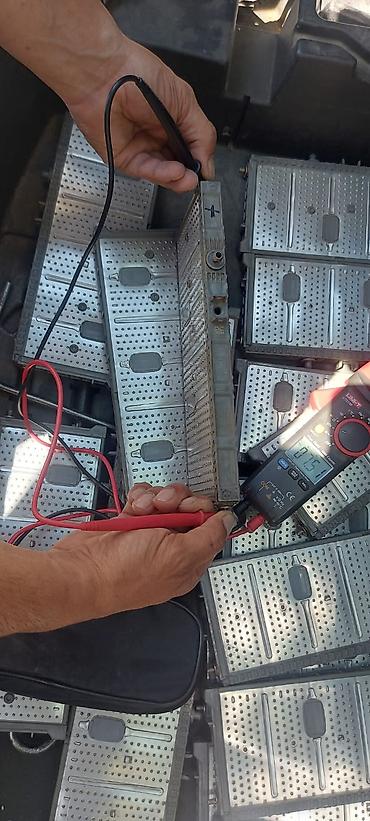 prius batareya: Toyota Prius (NHW20) üçün nikel-metal hidrid (NiMH) batareya modulları — 5