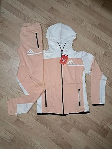 perla: Adidas ženski komplet – dukserica sa kapuljačom i donji deo trenerke — 1